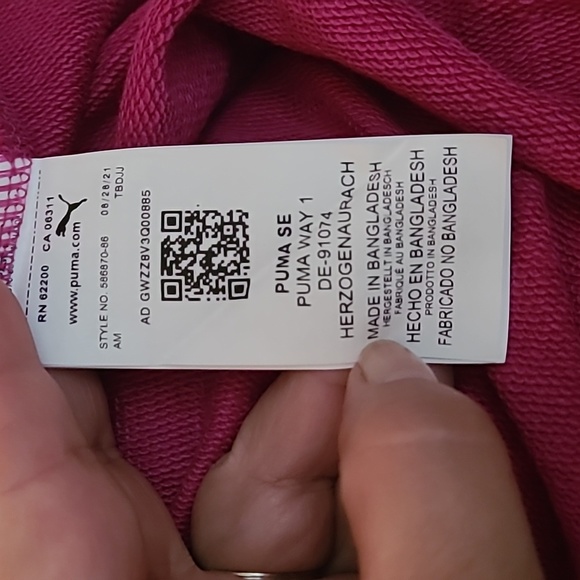 Puma womans crop hoodie. Size large. - Picture 6 of 6